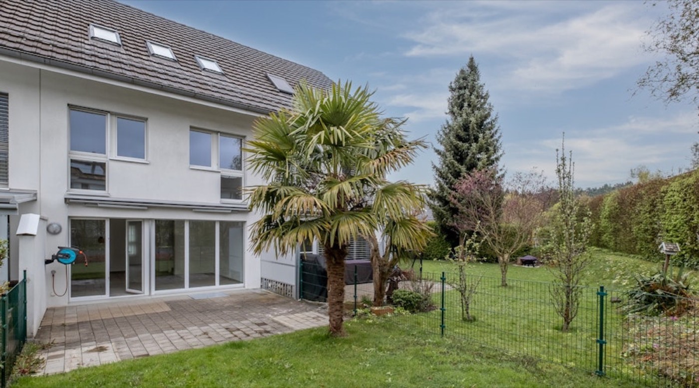 5.5-Zimmer-Reihenmittelhaus, Püntstrasse 68, 8604 Volketswil